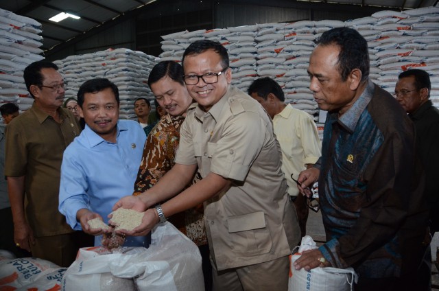 Komisi IV Temukan Raskin Berkualitas Jelek