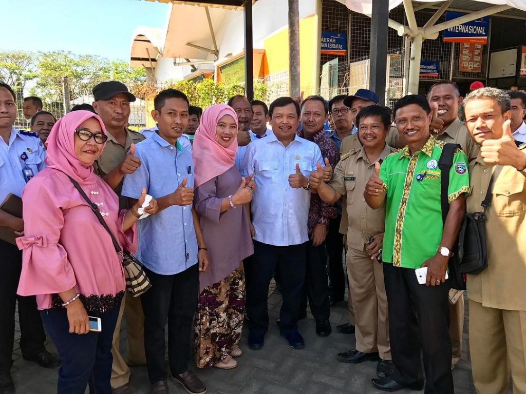 Herman Khaeron Kunjungi Balai Karantina Ikan Bandara Hasanudin Makasar