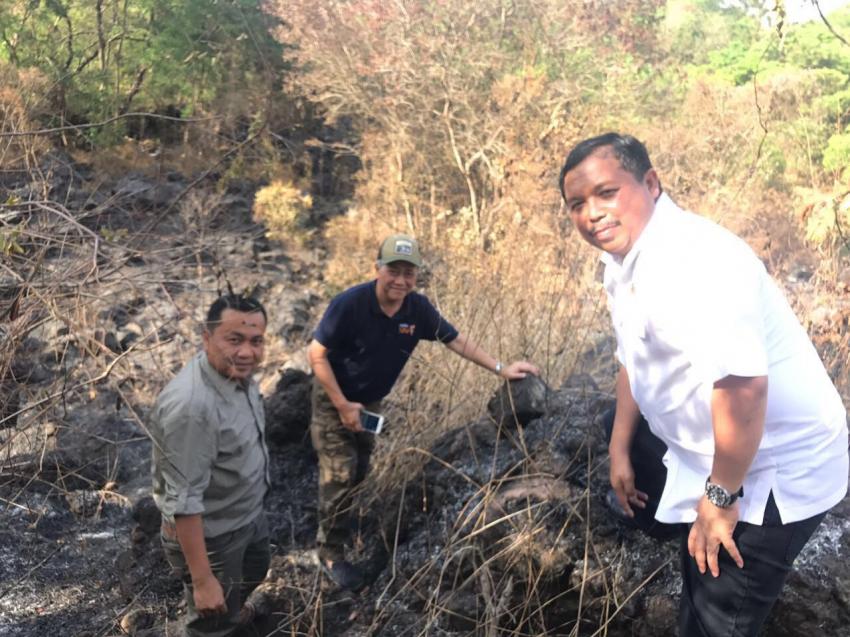 Herman Khaeron Tinjau Langsung Kebakaran Hutan Lereng Gunung Ciremai