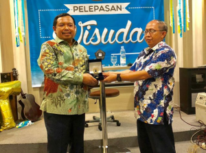 Pelepasan Wisuda Teknik Industri UNISBA
