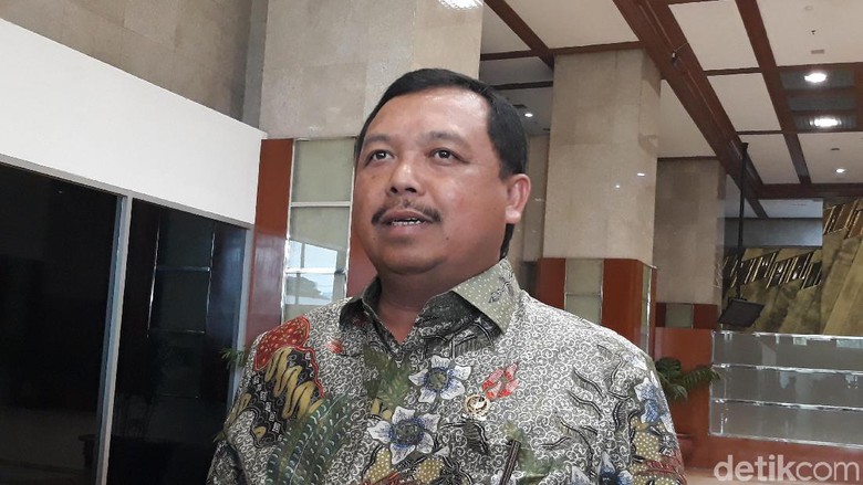 31 Kepala Daerah Jatim Timses Jokowi, Komisi II DPR: Sebaiknya Netral