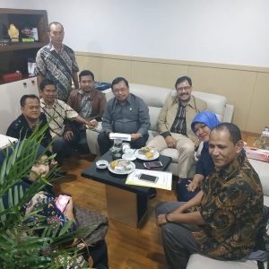 Menerima Audiensi Pengurus Forum Tenaga Honorer Sekolah Negeri se Indonesia dan Pengurus Forum Honorer K2