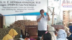 Herman Khaeron Bagikan Wifi Gratis di Desa Jatibarang Baru Indramayu, Dorong Anak Muda Lebih Kreatif,