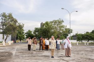 Paslon Nomor Urut 1 Sholawat Berziarah Ke Makam Pahlawan