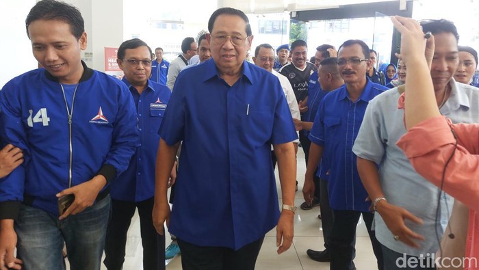 Herman Khaeron Dampingi SBY Turun Gunung di Masa Kampanye