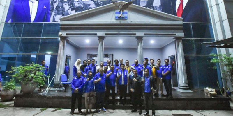 Sambangi DPD Demokrat Jatim, Herman Khaeron Tekankan soal Penguatan dan Konsolidasi Internal